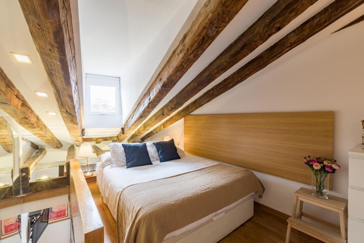 Apartamento Chueca Duplex II En มาดริด ภายนอก รูปภาพ